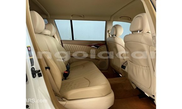 Comprar Importar Mercedes-Benz 200 Branco Carro em Import - Dubai em Bengo Province Comprar Importar Mercedes-Benz 200 Branco Carro em Import - Dubai em Bengo Province