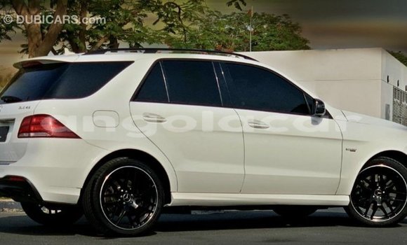 Comprar Importar Mercedes-Benz GLE Branco Carro em Import - Dubai em Bengo Province Comprar Importar Mercedes-Benz GLE Branco Carro em Import - Dubai em Bengo Province