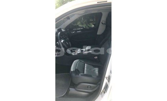 Comprar Importar Mercedes-Benz GLE Branco Carro em Import - Dubai em Bengo Province Comprar Importar Mercedes-Benz GLE Branco Carro em Import - Dubai em Bengo Province