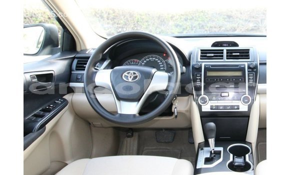 Comprar Importar Toyota Camry Branco Carro em Import - Dubai em Bengo Province Comprar Importar Toyota Camry Branco Carro em Import - Dubai em Bengo Province