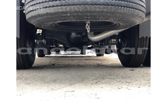 Acheter Import Voiture Isuzu Rodeo Blanc à Import - Dubai, Province de Bengo Acheter Import Voiture Isuzu Rodeo Blanc à Import - Dubai, Province de Bengo