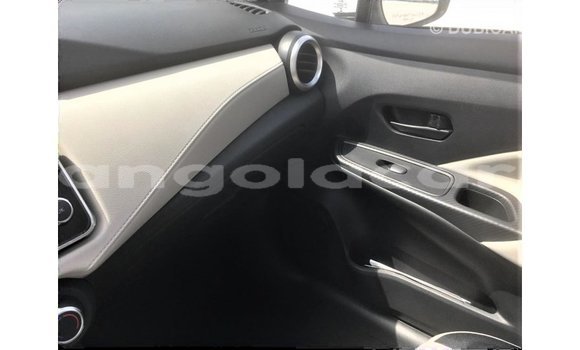 Comprar Importar Nissan Sunny Branco Carro em Import - Dubai em Bengo Province Comprar Importar Nissan Sunny Branco Carro em Import - Dubai em Bengo Province