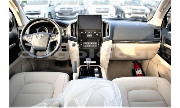Comprar Importar Toyota Land Cruiser Preto Carro em Import - Dubai em Bengo Province Comprar Importar Toyota Land Cruiser Preto Carro em Import - Dubai em Bengo Province