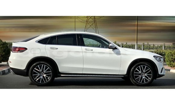 Comprar Importar Mercedes-Benz GLC Branco Carro em Import - Dubai em Bengo Province Comprar Importar Mercedes-Benz GLC Branco Carro em Import - Dubai em Bengo Province