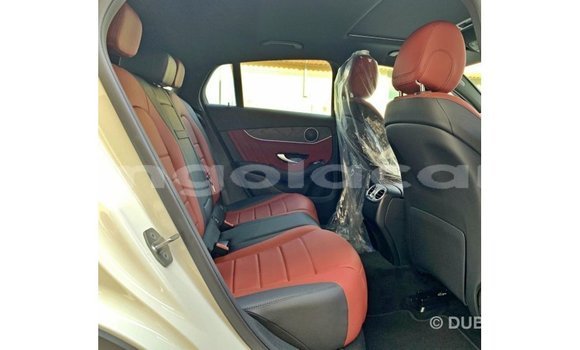 Comprar Importar Mercedes-Benz GLC Branco Carro em Import - Dubai em Bengo Province Comprar Importar Mercedes-Benz GLC Branco Carro em Import - Dubai em Bengo Province