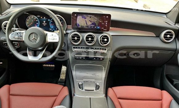 Comprar Importar Mercedes-Benz GLC Branco Carro em Import - Dubai em Bengo Province Comprar Importar Mercedes-Benz GLC Branco Carro em Import - Dubai em Bengo Province