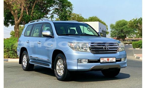 Comprar Importar Toyota Land Cruiser Azul Carro em Import - Dubai em Bengo Province Comprar Importar Toyota Land Cruiser Azul Carro em Import - Dubai em Bengo Province