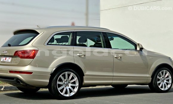 Comprar Importar Audi Q7 Outro Carro em Import - Dubai em Bengo Province Comprar Importar Audi Q7 Outro Carro em Import - Dubai em Bengo Province