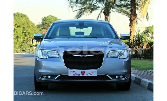 Comprar Importar Chrysler 300 Outro Carro em Import - Dubai em Bengo Province Comprar Importar Chrysler 300 Outro Carro em Import - Dubai em Bengo Province