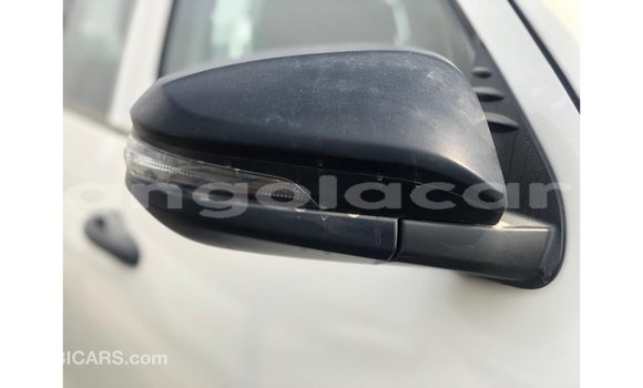 Comprar Importar Toyota Hilux Branco Carro em Import - Dubai em Bengo Province Comprar Importar Toyota Hilux Branco Carro em Import - Dubai em Bengo Province