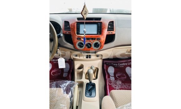 Comprar Importar Toyota Fortuner Branco Carro em Import - Dubai em Bengo Province Comprar Importar Toyota Fortuner Branco Carro em Import - Dubai em Bengo Province