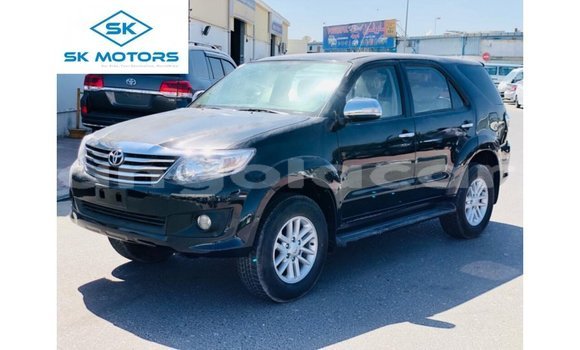 Acheter Import Voiture Toyota Fortuner Noir à Import - Dubai, Province de Bengo