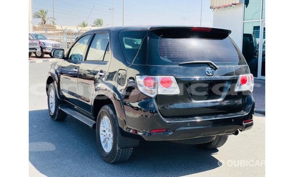 Comprar Importar Toyota Fortuner Preto Carro em Import - Dubai em Bengo Province Comprar Importar Toyota Fortuner Preto Carro em Import - Dubai em Bengo Province