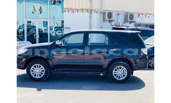 Comprar Importar Toyota Fortuner Preto Carro em Import - Dubai em Bengo Province Comprar Importar Toyota Fortuner Preto Carro em Import - Dubai em Bengo Province