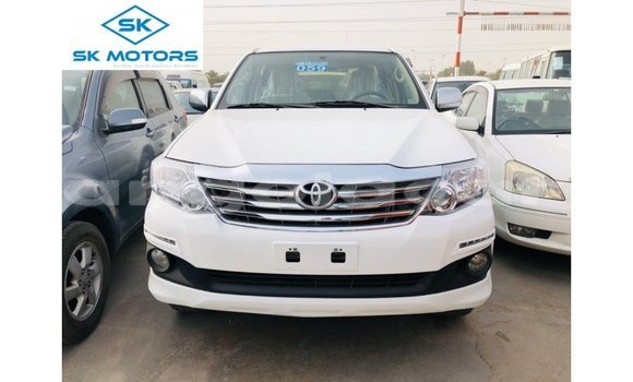 Buy Import Toyota Fortuner White Car in Import - Dubai in Bengo Province Buy Import Toyota Fortuner White Car in Import - Dubai in Bengo Province