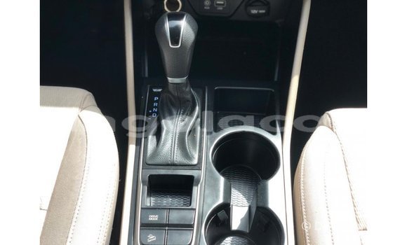 Comprar Importar Hyundai Tucson Vermelho Carro em Import - Dubai em Bengo Province Comprar Importar Hyundai Tucson Vermelho Carro em Import - Dubai em Bengo Province