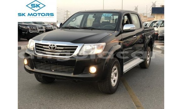 Acheter Import Voiture Toyota Hilux Noir à Import - Dubai, Province de Bengo Acheter Import Voiture Toyota Hilux Noir à Import - Dubai, Province de Bengo