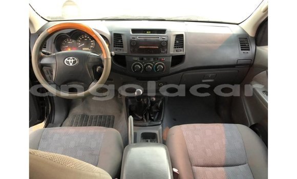 Comprar Importar Toyota Hilux Preto Carro em Import - Dubai em Bengo Province Comprar Importar Toyota Hilux Preto Carro em Import - Dubai em Bengo Province