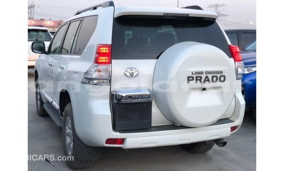 Acheter Import Voiture Toyota Prado Blanc à Import - Dubai, Province de Bengo Acheter Import Voiture Toyota Prado Blanc à Import - Dubai, Province de Bengo