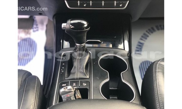 Acheter Import Voiture Kia Sorento Noir à Import - Dubai, Province de Bengo Acheter Import Voiture Kia Sorento Noir à Import - Dubai, Province de Bengo