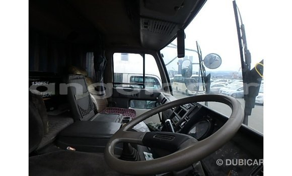 Comprar Importar Nissan Evalia Azul Caminhão em Import - Dubai em Bengo Province Comprar Importar Nissan Evalia Azul Caminhão em Import - Dubai em Bengo Province