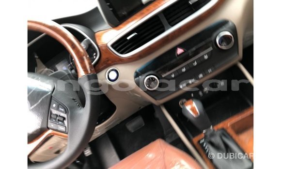 Acheter Import Voiture Hyundai Tucson Blanc à Import - Dubai, Province de Bengo Acheter Import Voiture Hyundai Tucson Blanc à Import - Dubai, Province de Bengo