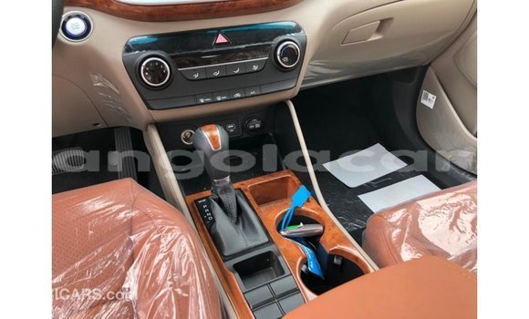 Acheter Import Voiture Hyundai Tucson Blanc à Import - Dubai, Province de Bengo Acheter Import Voiture Hyundai Tucson Blanc à Import - Dubai, Province de Bengo