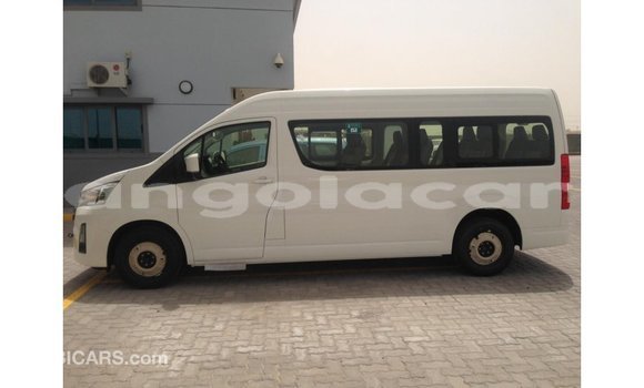 Acheter Import Voiture Toyota Hiace Blanc à Import - Dubai, Province de Bengo Acheter Import Voiture Toyota Hiace Blanc à Import - Dubai, Province de Bengo