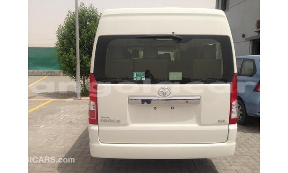 Acheter Import Voiture Toyota Hiace Blanc à Import - Dubai, Province de Bengo Acheter Import Voiture Toyota Hiace Blanc à Import - Dubai, Province de Bengo