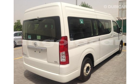 Acheter Import Voiture Toyota Hiace Blanc à Import - Dubai, Province de Bengo Acheter Import Voiture Toyota Hiace Blanc à Import - Dubai, Province de Bengo