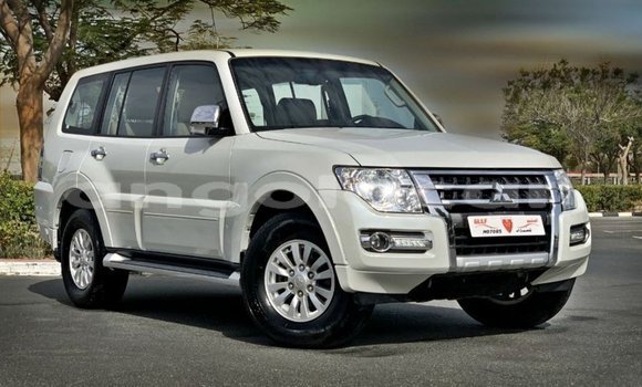 Buy Import Mitsubishi Pajero White Car in Import - Dubai in Bengo Province