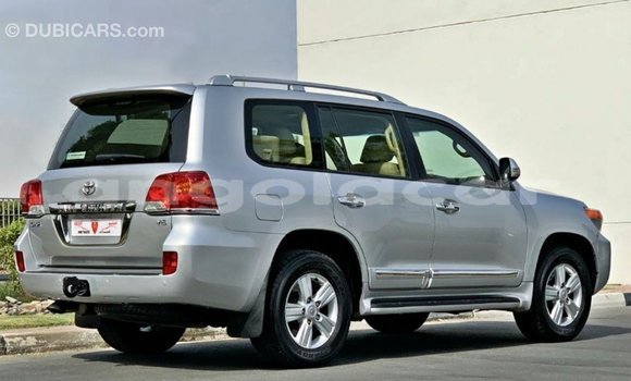 Comprar Importar Toyota Land Cruiser Outro Carro em Import - Dubai em Bengo Province Comprar Importar Toyota Land Cruiser Outro Carro em Import - Dubai em Bengo Province
