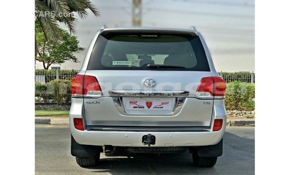 Comprar Importar Toyota Land Cruiser Outro Carro em Import - Dubai em Bengo Province Comprar Importar Toyota Land Cruiser Outro Carro em Import - Dubai em Bengo Province
