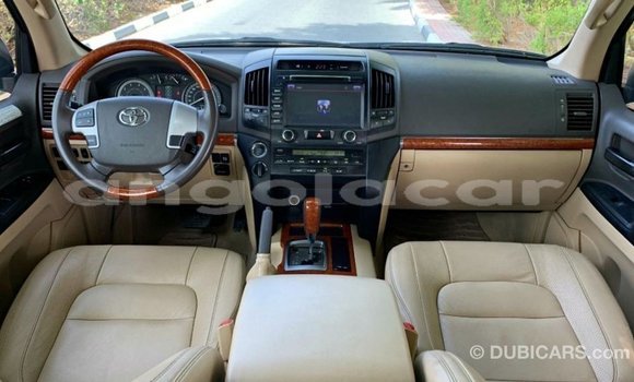 Comprar Importar Toyota Land Cruiser Outro Carro em Import - Dubai em Bengo Province Comprar Importar Toyota Land Cruiser Outro Carro em Import - Dubai em Bengo Province