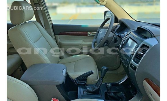 Comprar Importar Toyota Prado Branco Carro em Import - Dubai em Bengo Province Comprar Importar Toyota Prado Branco Carro em Import - Dubai em Bengo Province