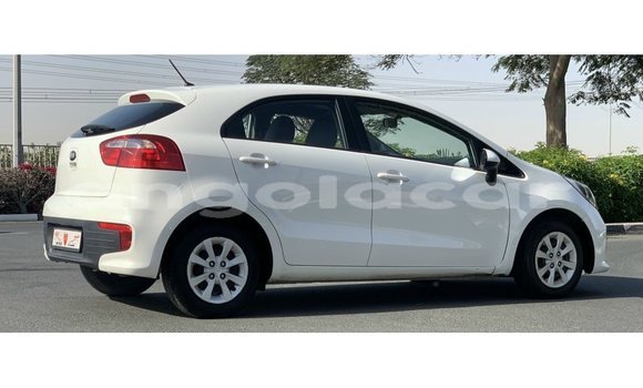 Comprar Importar Kia Carens Branco Carro em Import - Dubai em Bengo Province Comprar Importar Kia Carens Branco Carro em Import - Dubai em Bengo Province