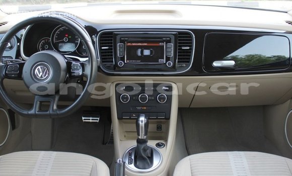 Comprar Importar Volkswagen Beetle Azul Carro em Import - Dubai em Bengo Province Comprar Importar Volkswagen Beetle Azul Carro em Import - Dubai em Bengo Province