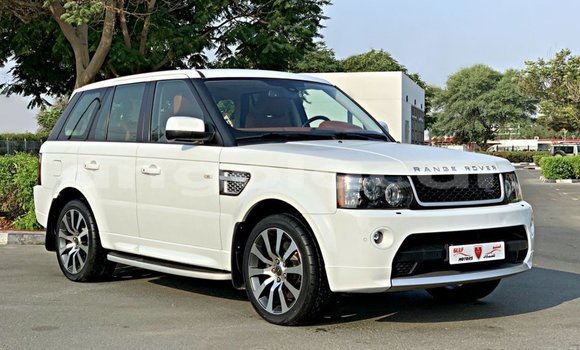 Buy Import Land Rover Range Rover White Car in Import - Dubai in Bengo Province Buy Import Land Rover Range Rover White Car in Import - Dubai in Bengo Province