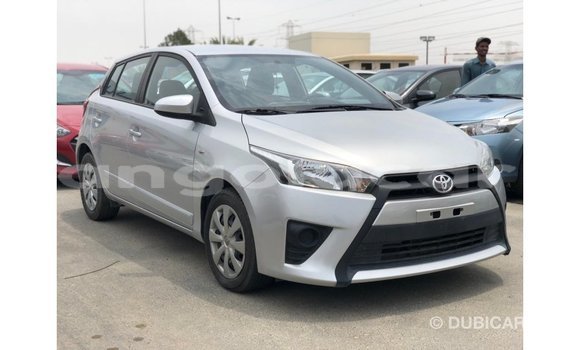 Comprar Importar Toyota Yaris Outro Carro em Import - Dubai em Bengo Province Comprar Importar Toyota Yaris Outro Carro em Import - Dubai em Bengo Province