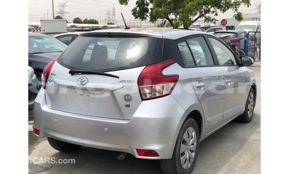 Comprar Importar Toyota Yaris Outro Carro em Import - Dubai em Bengo Province Comprar Importar Toyota Yaris Outro Carro em Import - Dubai em Bengo Province