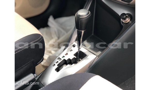 Comprar Importar Toyota Yaris Outro Carro em Import - Dubai em Bengo Province Comprar Importar Toyota Yaris Outro Carro em Import - Dubai em Bengo Province