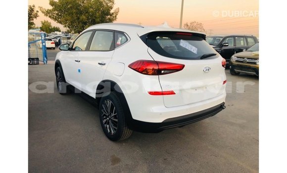 Comprar Importar Hyundai Tucson Branco Carro em Import - Dubai em Bengo Province Comprar Importar Hyundai Tucson Branco Carro em Import - Dubai em Bengo Province