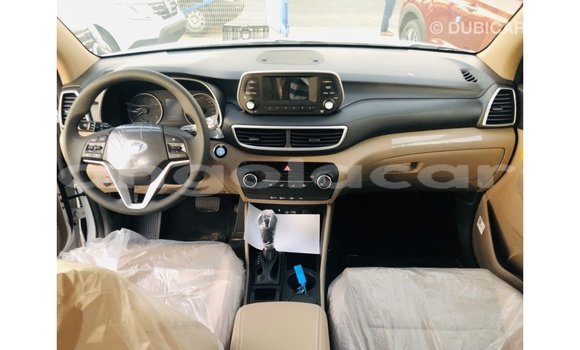 Comprar Importar Hyundai Tucson Branco Carro em Import - Dubai em Bengo Province Comprar Importar Hyundai Tucson Branco Carro em Import - Dubai em Bengo Province