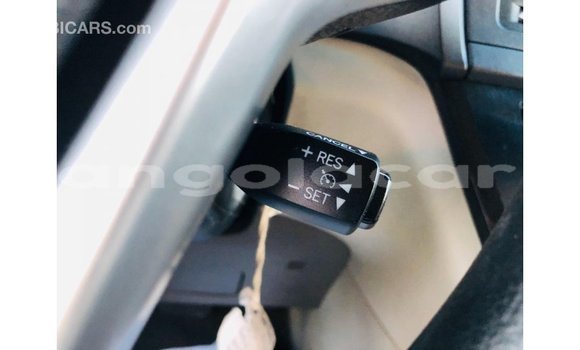 Comprar Importar Toyota Sienna Branco Carro em Import - Dubai em Bengo Province Comprar Importar Toyota Sienna Branco Carro em Import - Dubai em Bengo Province