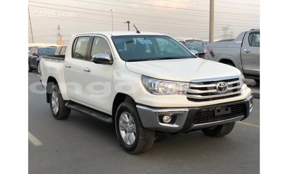 Acheter Import Voiture Toyota Hilux Blanc à Import - Dubai, Province de Bengo Acheter Import Voiture Toyota Hilux Blanc à Import - Dubai, Province de Bengo