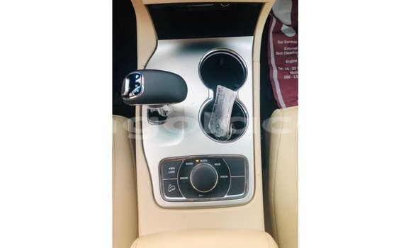 Buy Import Jeep Grand Cherokee Black Car in Import - Dubai in Bengo Province Buy Import Jeep Grand Cherokee Black Car in Import - Dubai in Bengo Province