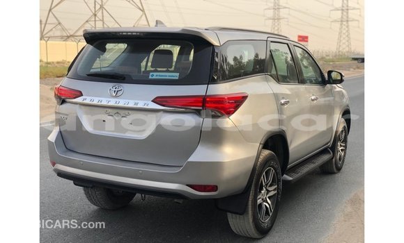 Buy Import Toyota Fortuner Other Car in Import - Dubai in Bengo Province Buy Import Toyota Fortuner Other Car in Import - Dubai in Bengo Province
