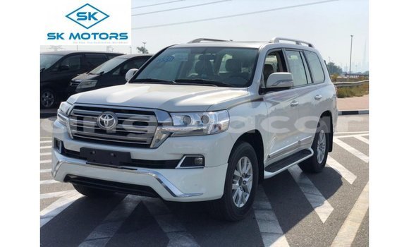 Comprar Importar Toyota Land Cruiser Branco Carro em Import - Dubai em Bengo Province Comprar Importar Toyota Land Cruiser Branco Carro em Import - Dubai em Bengo Province