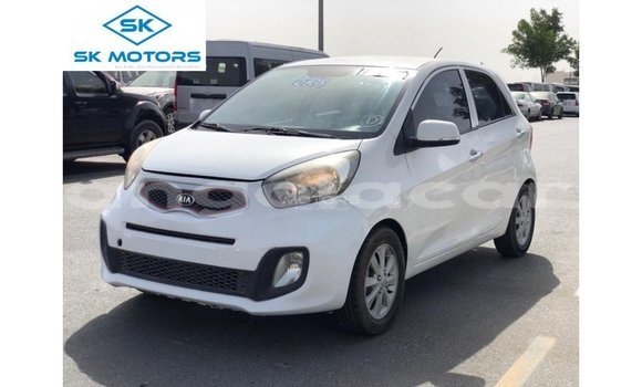 Acheter Import Voiture Kia Picanto Blanc à Import - Dubai, Province de Bengo Acheter Import Voiture Kia Picanto Blanc à Import - Dubai, Province de Bengo