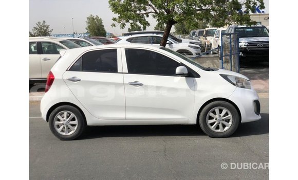 Acheter Import Voiture Kia Picanto Blanc à Import - Dubai, Province de Bengo Acheter Import Voiture Kia Picanto Blanc à Import - Dubai, Province de Bengo